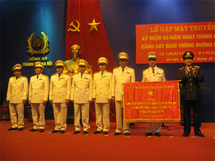 Lực lượng CSGT TP Hà Nội góp phần giữ vững trật tự an toàn xã hội trên địa bàn Thủ đô