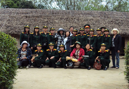 Nữ quân nhân đất võ giỏi giang