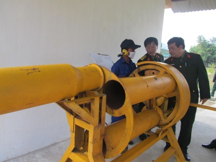 Cải tiến, đa năng hóa trang bị rà phá bom, mìn