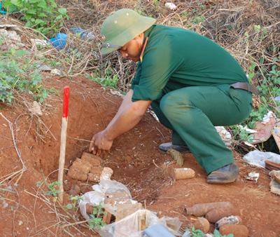 Phát hiện nhiều vật liệu nổ còn sót lại sau chiến tranh