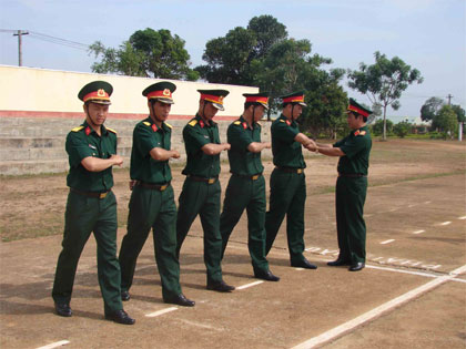 Bộ Tổng tham mưu kiểm tra công tác huấn luyện, SSCĐ tại Binh đoàn Tây Nguyên và Binh đoàn 15