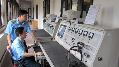 Bàn công nghệ kiểm tra, sửa chữa phương tiện đo vũ khí hàng không