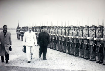 Kỳ 3: Cái nhìn đa diện của các học giả quốc tế (Tiếp theo và hết)