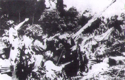 Pháo cao xạ xuất trận, lập công