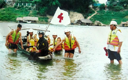 “Kình ngư” chống lại lời nguyền của Hà bá