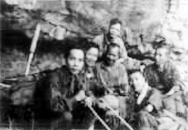 Đến khu du kích Lào Ngam (Kỳ 1)