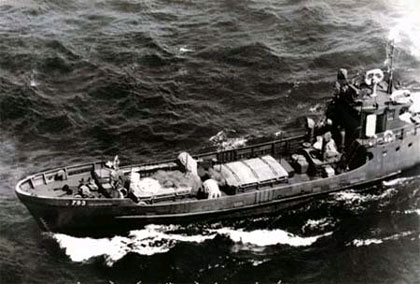 Tổ chức, sử dụng sáng tạo các loại tàu vận chuyển chi viện miền Nam