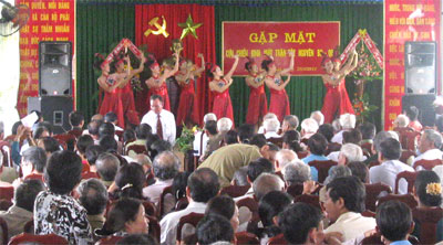 Gặp mặt truyền thống và trao Kỷ niệm chương cho hơn 500 CCB mặt trận Tây Nguyên