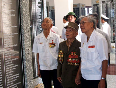 Những trang đời huyền thoại (Kỳ 3)