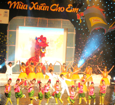 Ấm áp “Mùa xuân cho em”