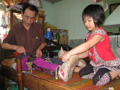 Nhà văn viết đứng!