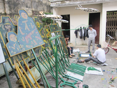 Tích cực chuẩn bị mô hình học cụ tham gia Hội thi năm 2012