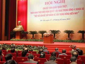 Quyết tâm xây dựng Đảng vững mạnh, đáp ứng lòng mong mỏi của toàn dân