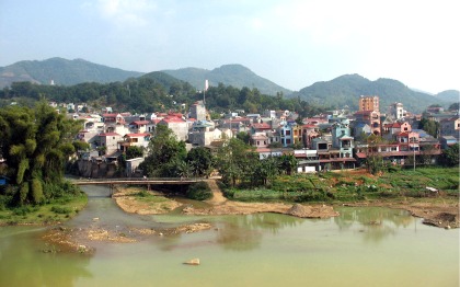 Nước non Cao Bằng (Kỳ 1)