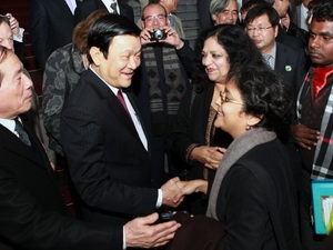 Chủ tịch nước tiếp các nhà thơ quốc tế dự Liên hoan Thơ châu Á - Thái Bình Dương