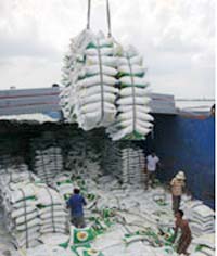 Trung Quốc đang “vét” gạo Việt Nam