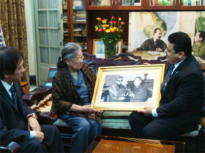 Vị Đại sứ muốn dịch sách về Đại tướng Võ Nguyên Giáp sang tiếng A-rập