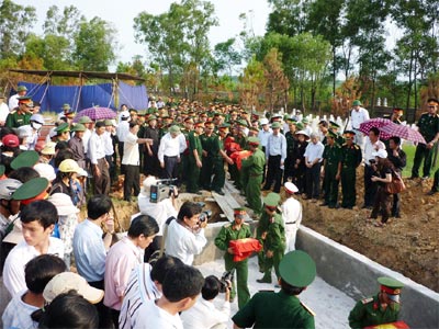 Quy tập 485 hài cốt liệt sĩ trong mùa khô năm 2009 – 2010