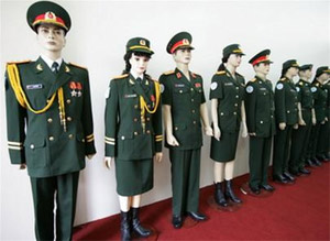 Tăng cường quản lý các mặt hàng quân trang