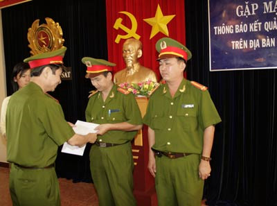 Khen thưởng đột xuất Công an tỉnh Hà Giang phá án nhanh