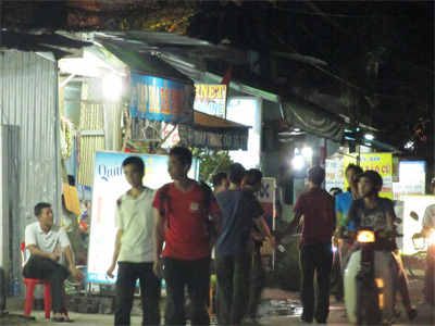 Quán nhậu bùng phát, sinh viên thành “bợm nhậu”