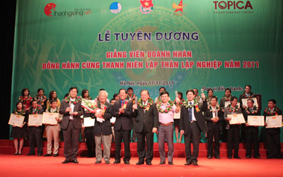 Tôn vinh 55 giảng viên doanh nhân