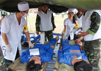 Triển khai xây dựng, huấn luyện các đội cứu trợ khẩn cấp