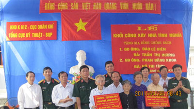 Khởi công xây nhà tình nghĩa cho thân nhân liệt sĩ