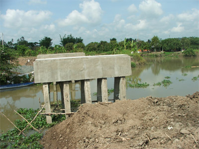 Vẫn phải chờ… cầu