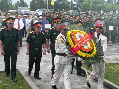 Tổ chức lễ truy điệu và an táng các  liệt sĩ hy sinh tại Lào