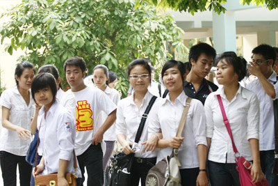 Tâm trạng học sinh Hà Nội trước kỳ thi tốt nghiệp THPT 2011