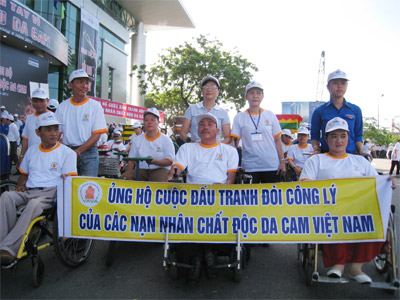 Hơn 5000 người đồng hành Chung tay vì nỗi đau da cam