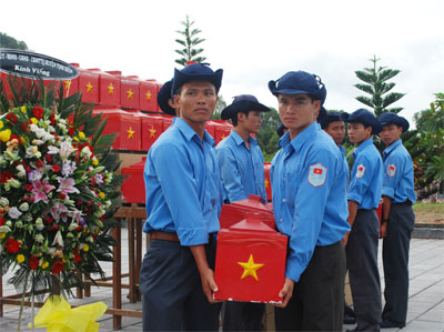 Hơn 200 liệt sĩ được cải táng trang trọng