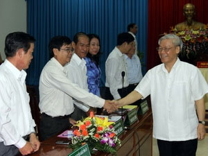 Giải quyết thỏa đáng mối quan hệ giữa tích tụ ruộng đất với bảo đảm đời sống cho nông dân An Giang