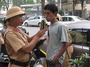 Trọng tâm là phòng, chống uống rượu, bia điều khiển phương tiện giao thông