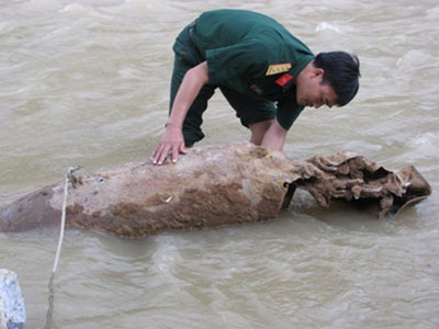 Phá hủy thành công một quả bom tấn