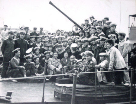 Những trang đời huyền thoại (Tiếp theo và hết)