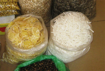 Mứt rởm được mùa tung hoành và “hốt bạc”