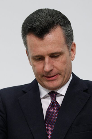 Sự ra đi nhiều nuối tiếc