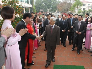 Lãnh đạo Đảng, Nhà nước, Quân đội thăm, chúc Tết các đơn vị, địa phương