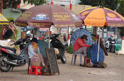 Cờ bạc, bói toán 