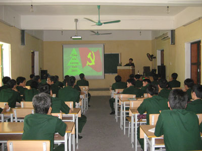 Nghiên cứu khoa học phục vụ thiết thực công tác đào tạo