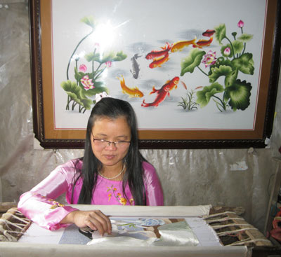 Tật nguyền “thêu” thương hiệu lớn