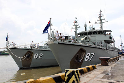 Tàu Hải quân Hoàng gia Ô-xtrây-li-a thăm Thành phố Hồ Chí Minh