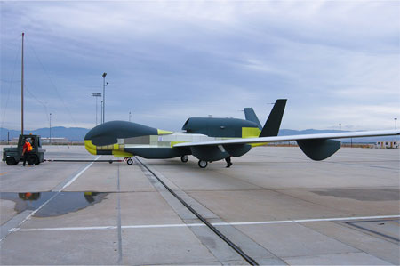 Không quân Đức tiếp nhận UAV Euro Hawk