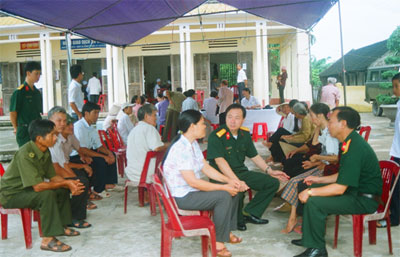 Khám chữa bệnh và cấp thuốc miễn phí cho đồng bào Công giáo
