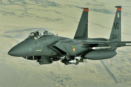 Mỹ kiểm tra quy mô lớn “Đại bàng mỏi cánh” F-15