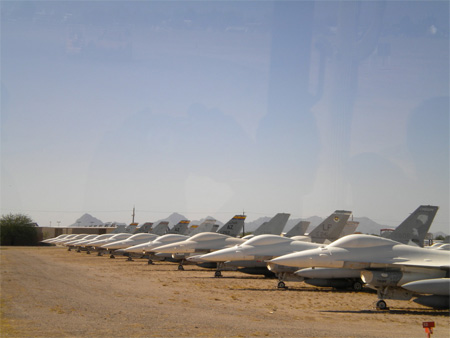 Philippine đề nghị Mỹ “tặng” chiến đấu cơ F-16