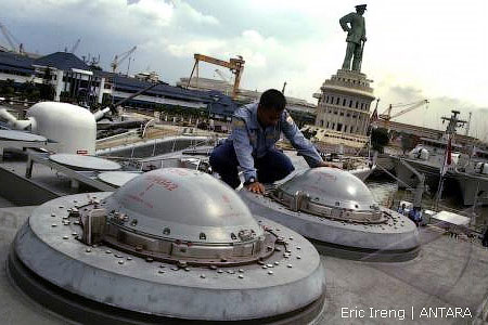 Hải quân Indonesia “kiểm tra chất lượng” vũ khí tên lửa quy mô lớn