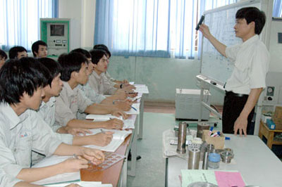 Mùa tuyển sinh ĐH, CĐ 2011: Tỉ lệ “chọi” cao có đáng sợ?